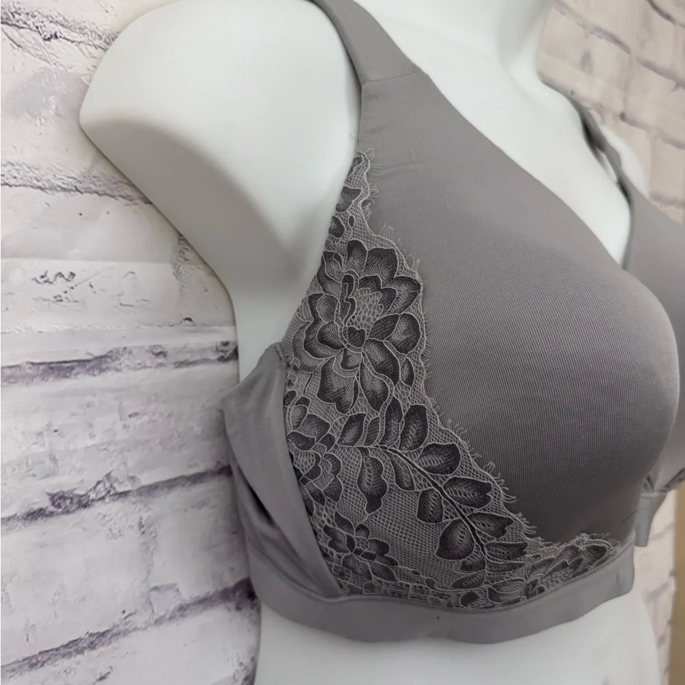 Cacique Bra Size‎ 44DD Lightly Lined No Wire Comfort Strap Gray Lace